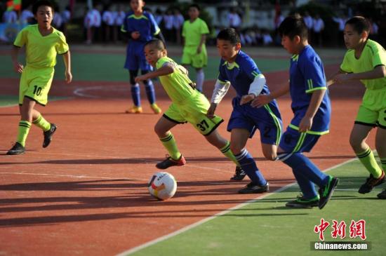 教育部﹕到2025年全国校园足球特色学校将达