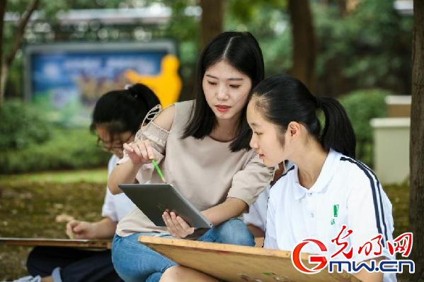惠普互动课堂解决方案在杭州源清中学成功落地