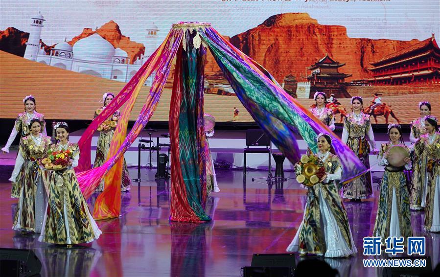 乌兹别克斯坦举办第二届汉语学生艺术节
