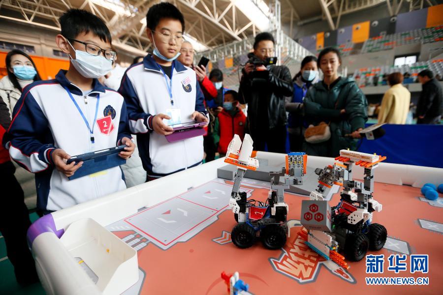 山东即墨举办中小学生机器人大赛