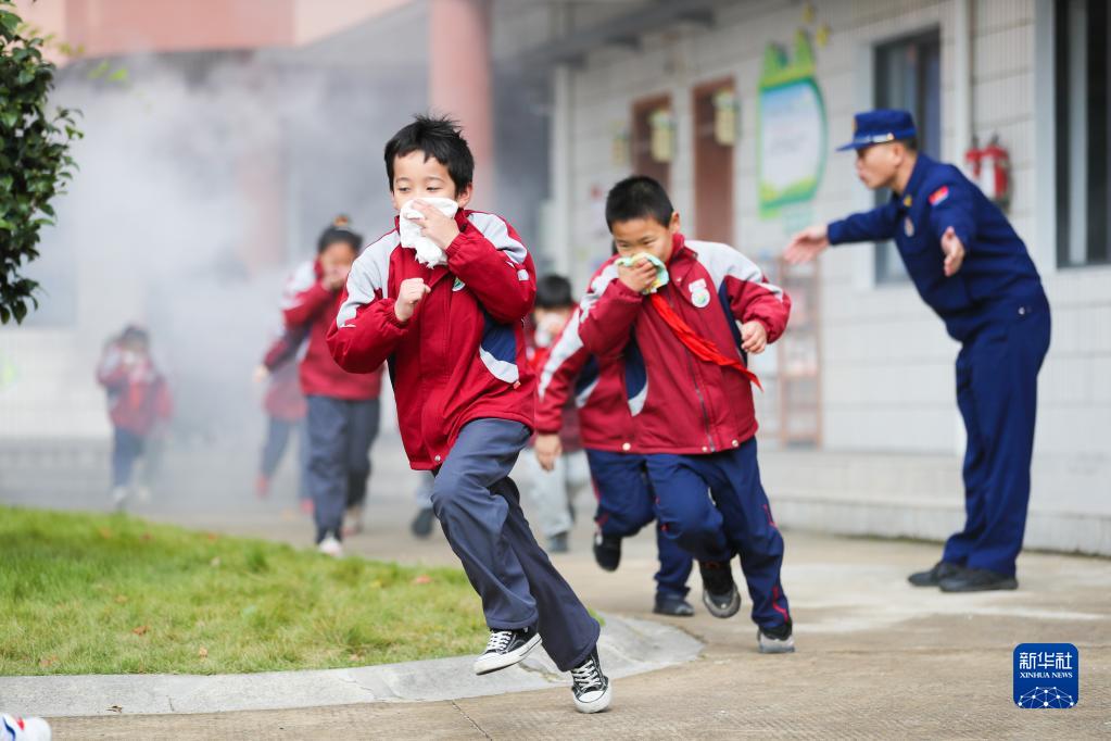 学习消防知识提高安全意识