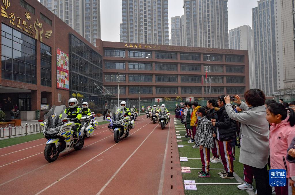 天津：交通安全进校园