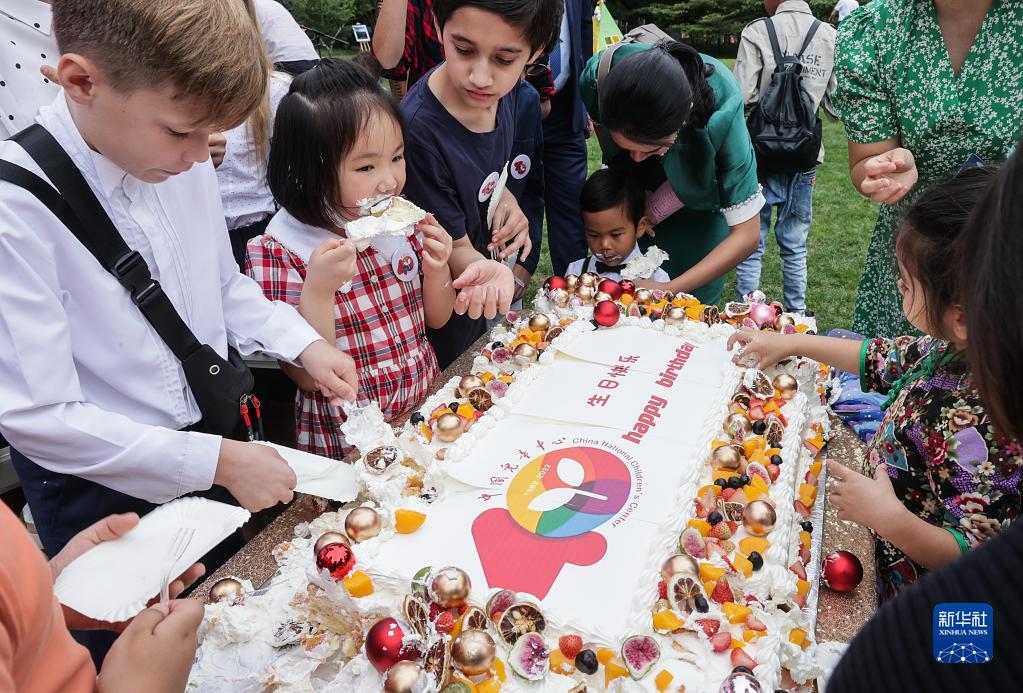 庆祝中国儿童中心成立40周年中外友人招待会举行