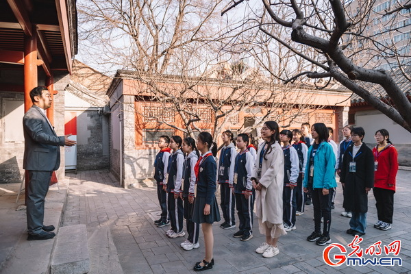 北京李大钊故居举办纪念老一辈革命家为雷锋同志题词60周年主题活动