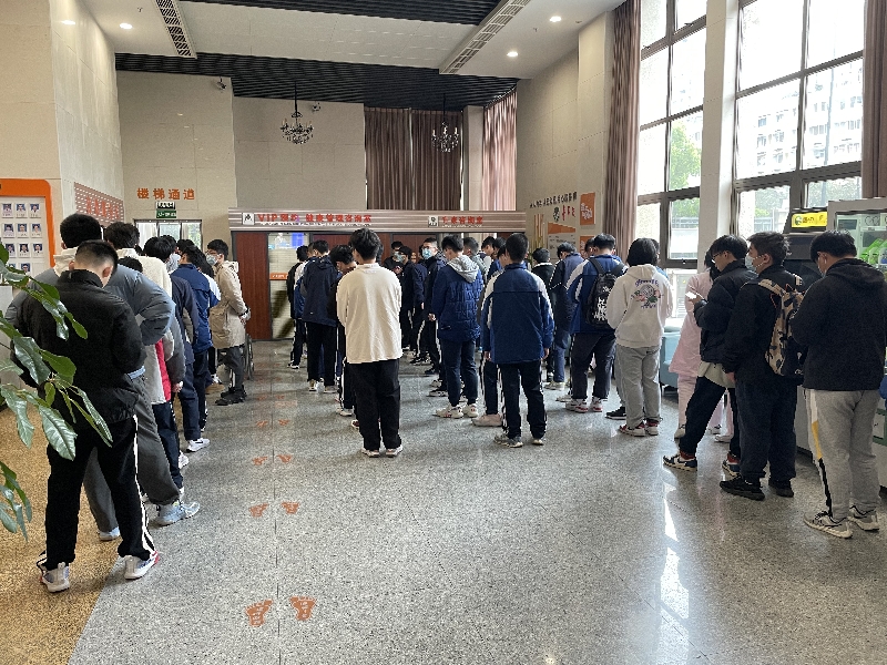 温州：高考体检实现“无纸化”