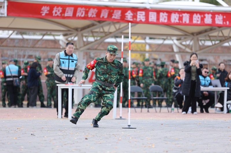 激发青年学生参军热情！北京市学生国防素养大赛举行