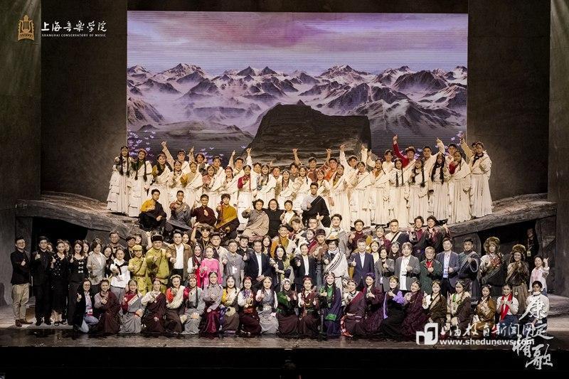 上海音乐学院：传承“两路”精神 唱响爱国情怀
