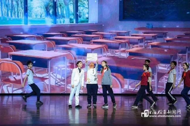 交大附中附属嘉定德富中学：“红”存少年心 “绿”动未来梦