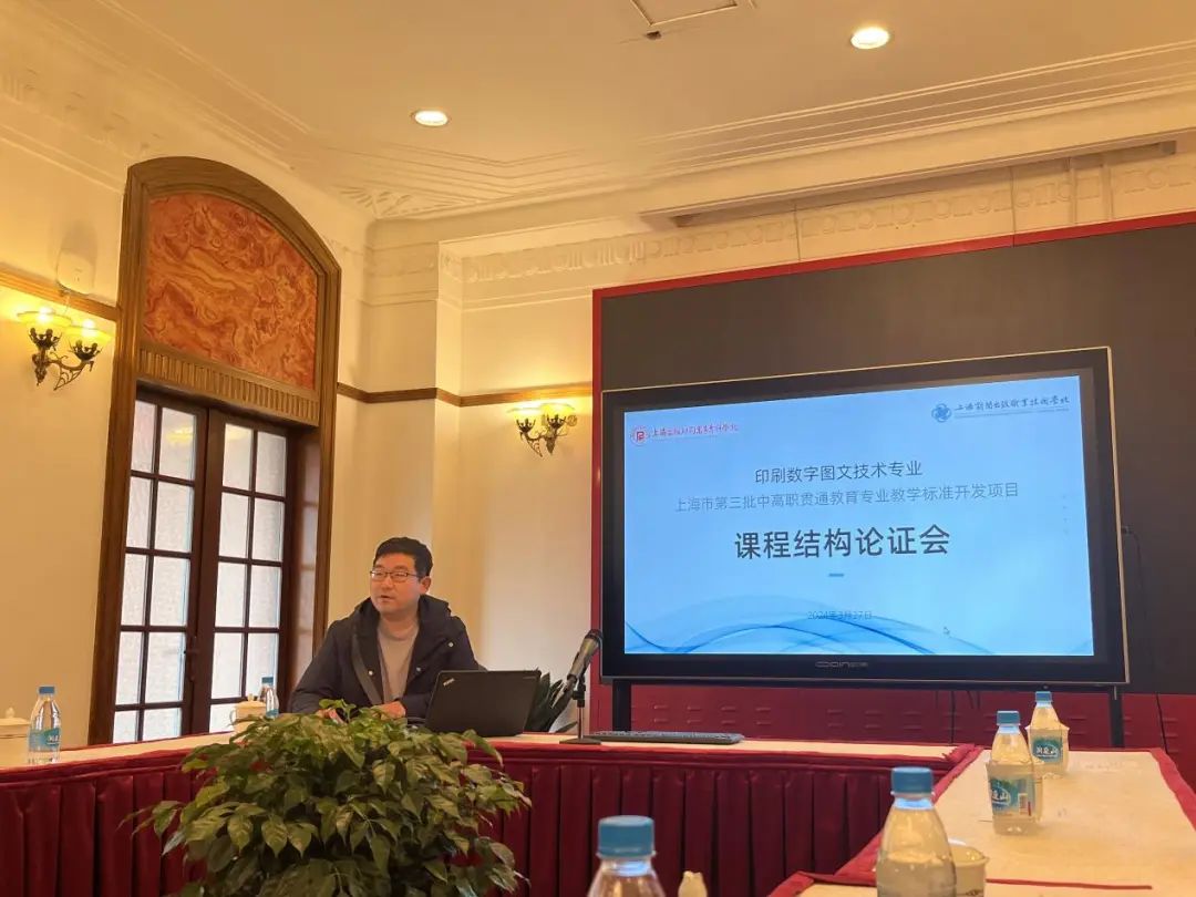 做未来工匠领路人、争当职教先锋、用心用情育英才……走近这些教师人才
