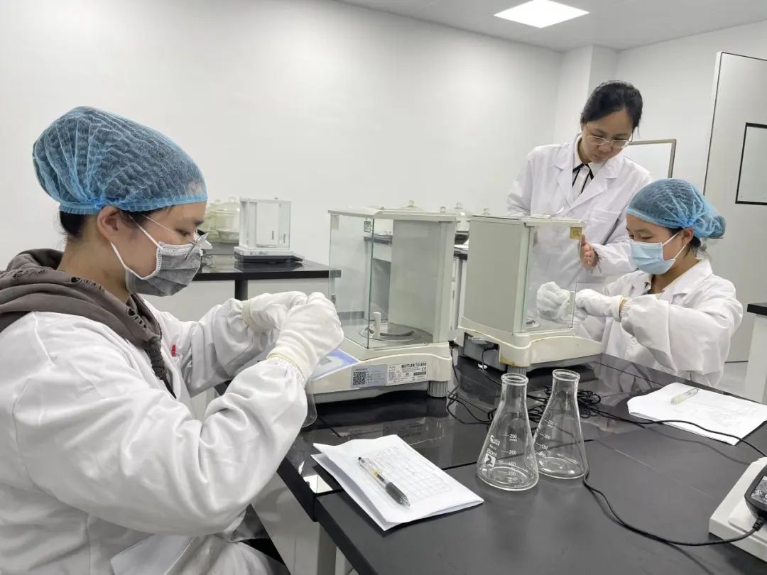 做未来工匠领路人、争当职教先锋、用心用情育英才……走近这些教师人才