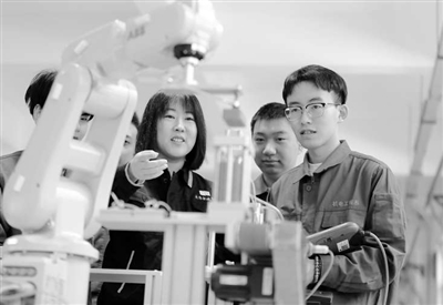 调查显示：职业教育受到认可 实际感受超越预期