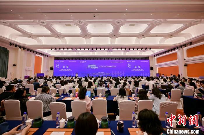 上海探索利用数智技术赋能家庭教育