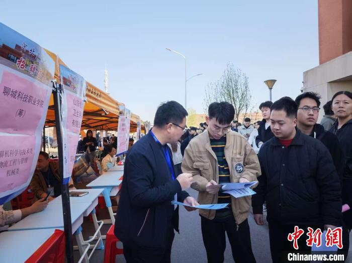 山东“政校企”同向奔赴 共筑人才发展新高地