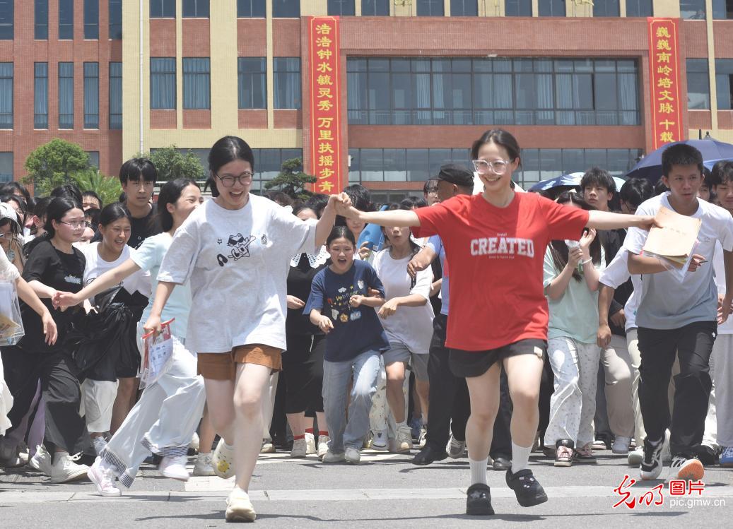 【青春逐梦 高考时刻】以自信之姿奔赴青春考场