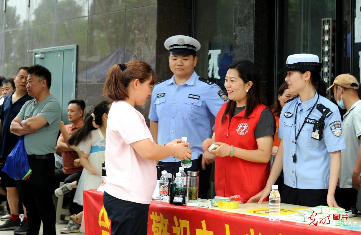 【青春逐梦 高考时刻】暖心护航，托举青春梦想扬帆起航