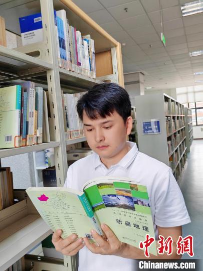 平凡起点奋斗出不凡蜕变 新疆农村青年的“破茧”求学路