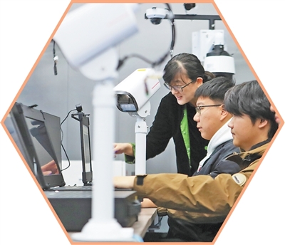 多措并举 积极拓展就业空间