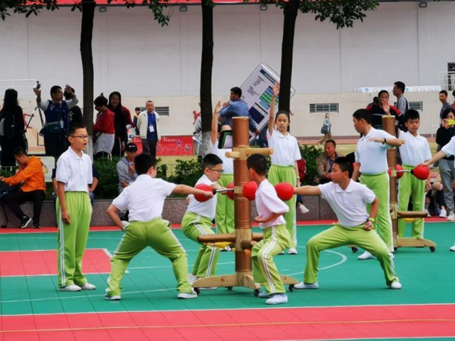 为保障每天运动2小时 上海中小学做了这些探索