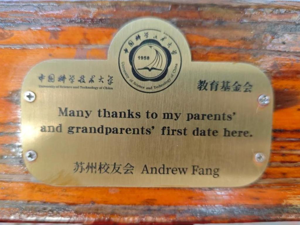脚下与身后，藏着这所学校的毕业歌