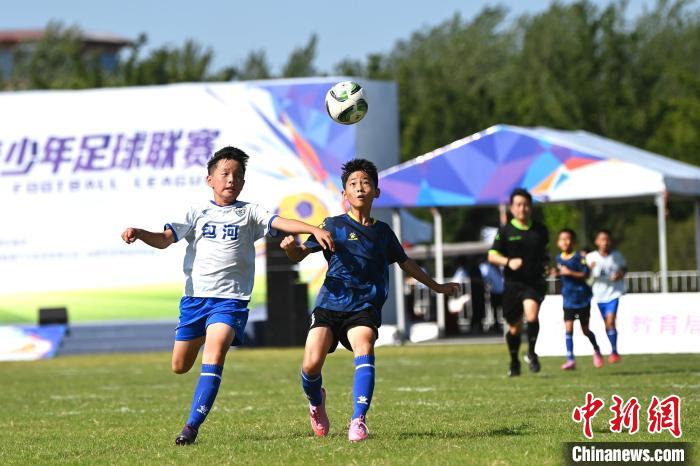 安徽合肥：足球小将逐梦绿茵度暑期