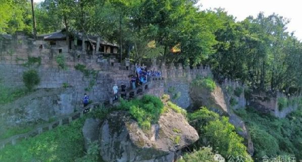 追寻教育家足迹 北师大师生深入一线感悟教育家精神