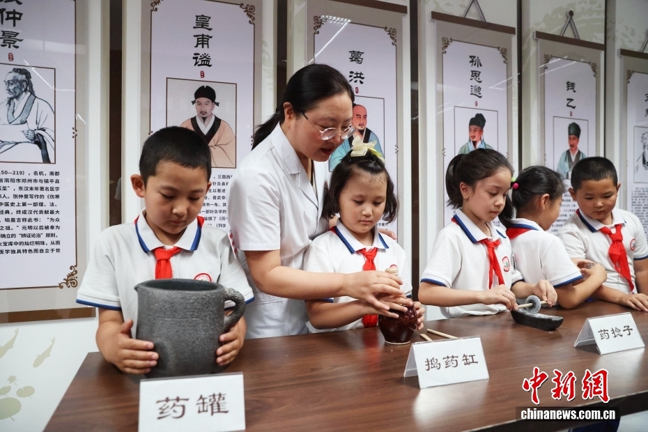 新疆哈密：社团活动助力学生全面发展