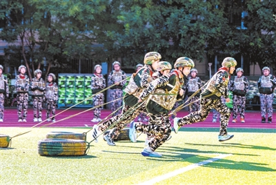 国防教育进校园