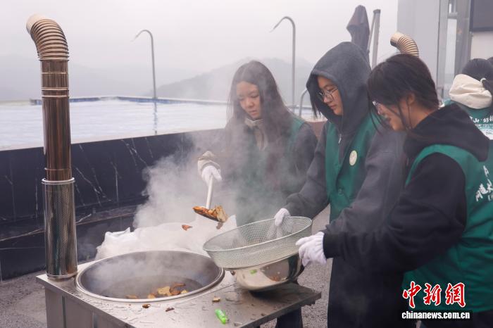 中外学子炮制药材 感受中草药妙用