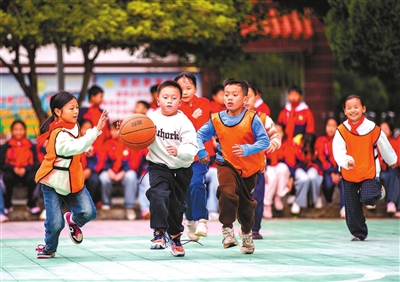 教育部等五部门印发意见 学生体质强健计划20条举措发布