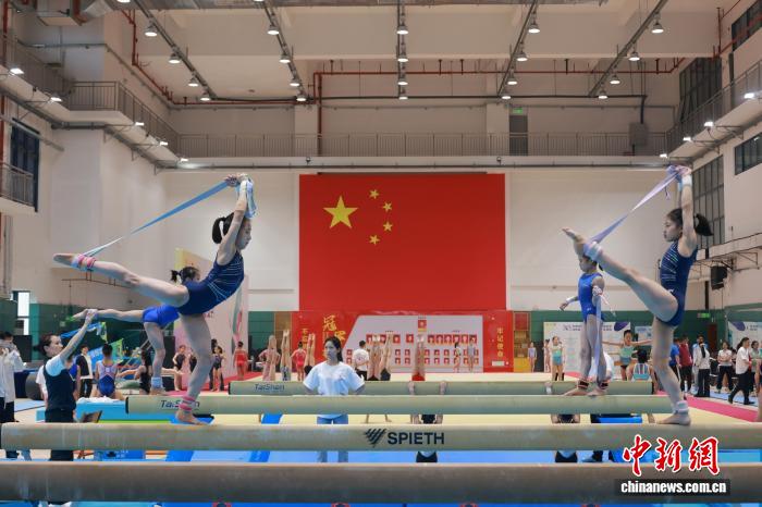 全国优秀体操小将在南宁开展集训
