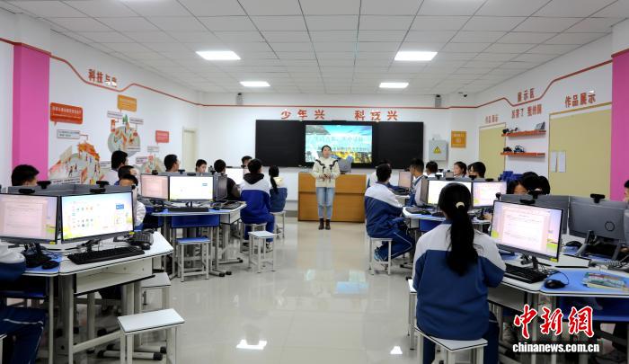 AI赋能新疆兵团教育开启“智能+”