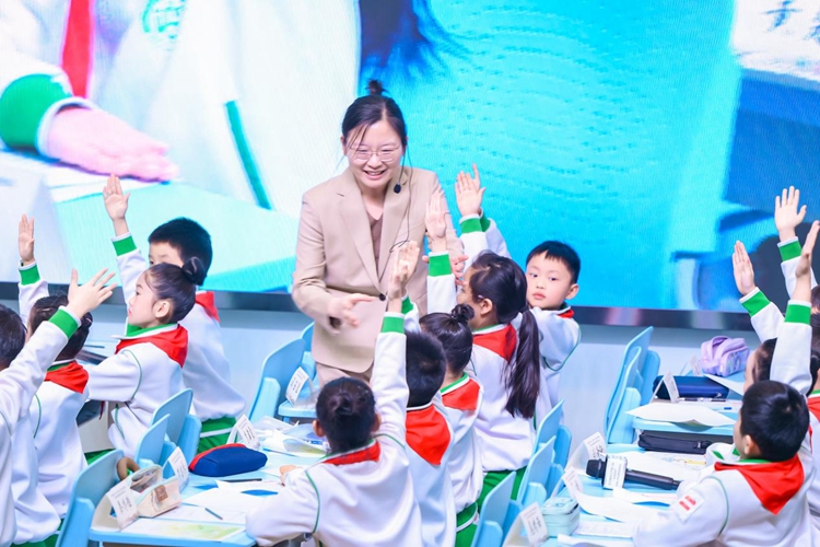 紧扣新课标核心要义 深挖杜甫的新时代育人价值 紧扣新课标核心要义 深挖杜甫的新时代育人价值