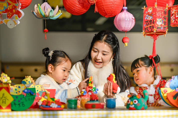 安徽合肥：欢乐萌娃迎新年