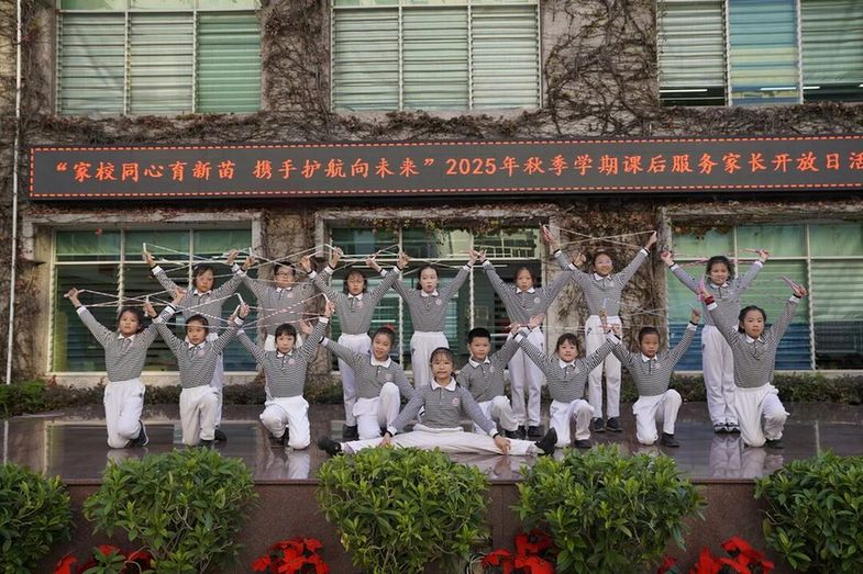 剪纸、鸣鸠琴、陶艺……这里的课后托管“玩”出新花样