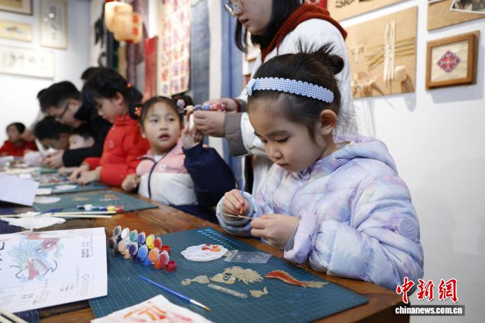 浙江杭州:体验年味非遗文创