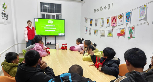 【护苗日志】冬夜寒 学堂暖 【护苗日志】冬夜寒 学堂暖