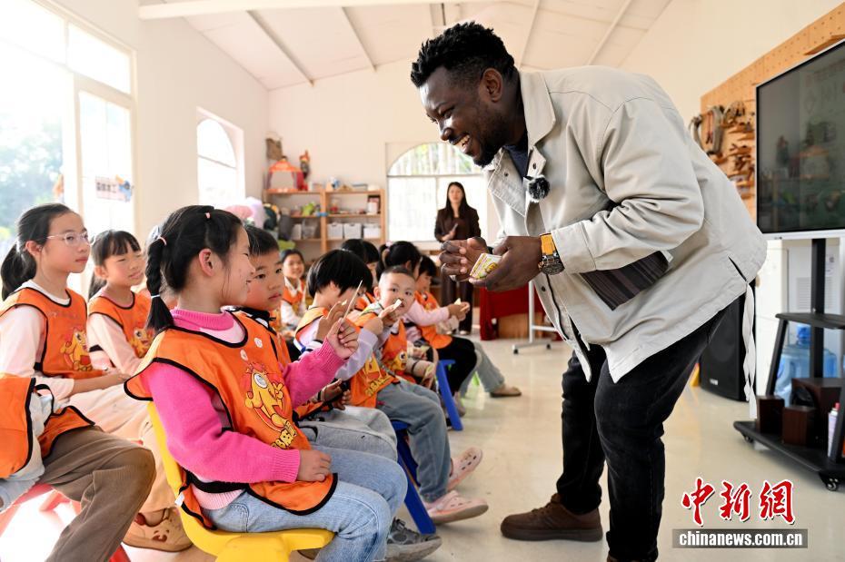 “网红”外教的中国“春节”课