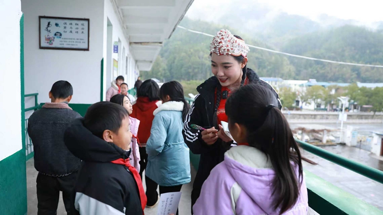 杨钰尼委员：履职就是要接地气、聚合力、办实事