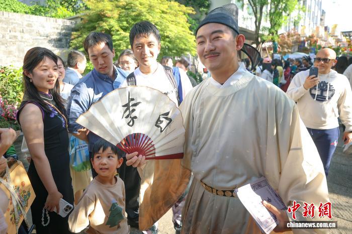 书香浸润南京古巷金陵旧书市集开启