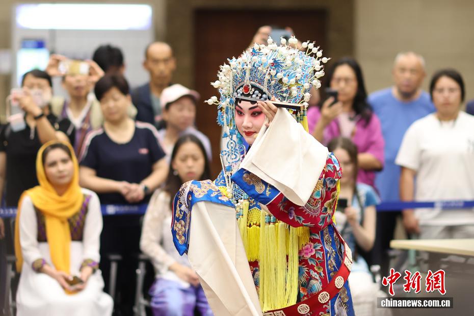 融古韵演新声 南京博物院多元展演点亮博物馆之夜 融古韵演新声 南京博物院多元展演点亮博物馆之夜