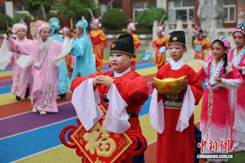 山东日照：学生学习中华优秀传统文化