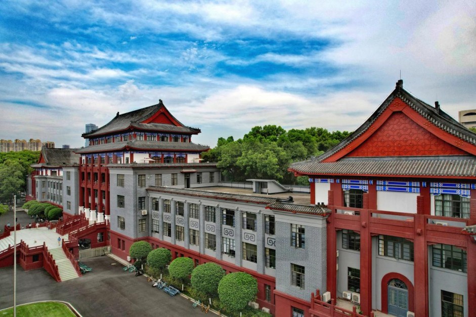 【高招时间】四川大学：新增7大前沿专业，拔尖人才培养体系全面升级，转专业政策灵活