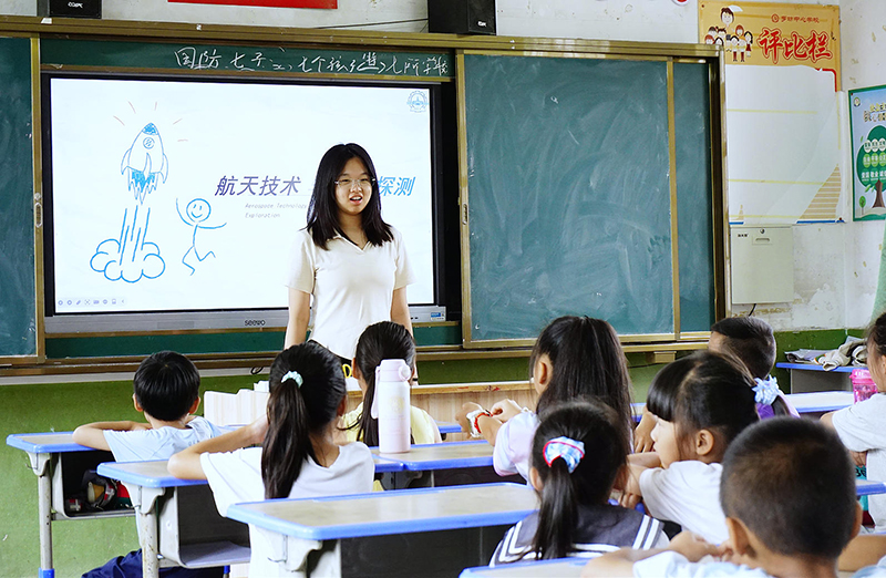 “护苗学堂”:基层实践是青年成长的课堂 “护苗学堂”:基层实践是青年成长的课堂
