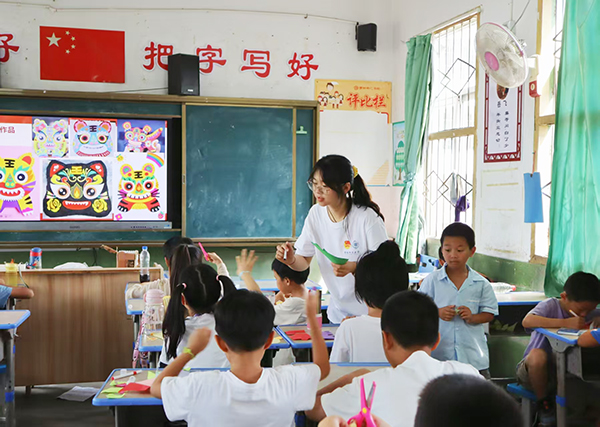 【护苗日志】用心浇灌每颗童心，“护苗学堂”因坚守愈发温暖