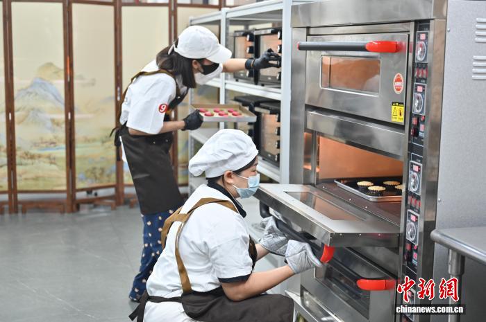 广州市“红棉匠才”系列西式面点师职业技能竞赛在穗开赛