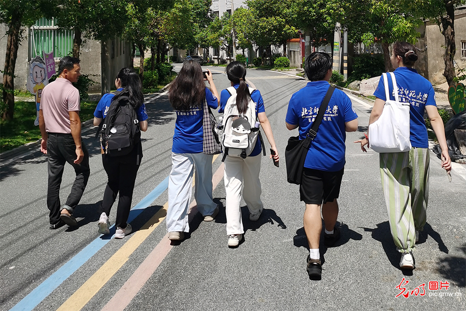 青年学子在一线:锤炼专业本领,服务地方发展 青年学子在一线:锤炼专业本领,服务地方发展