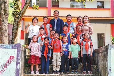 “做党和人民满意的好老师”