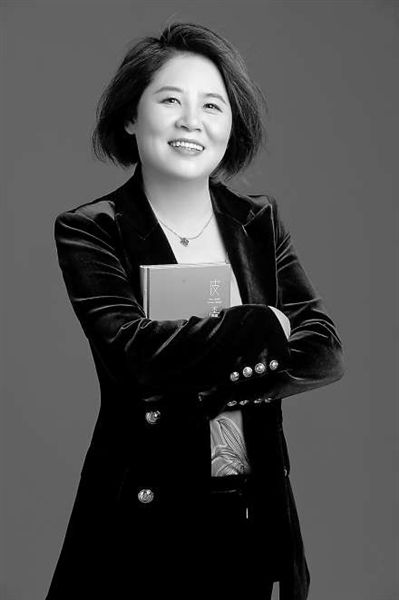 肖英：退休后，我与100位毕业生对话