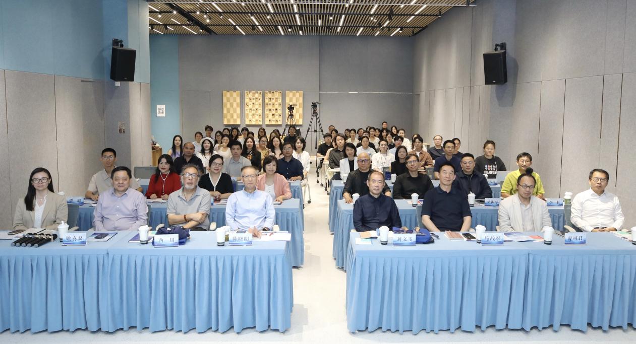 AI时代人文教育如何突围:张柠“谈艺三书”与《中文创意写作教程》发布暨学术交流会在京举办 AI时代人文教育如何突围:张柠“谈艺三书”与《中文创意写作教程》发布暨学术交流会在京举办