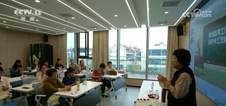 互联网企业大规模校招计划_江苏高校毕业生求职季_招聘会